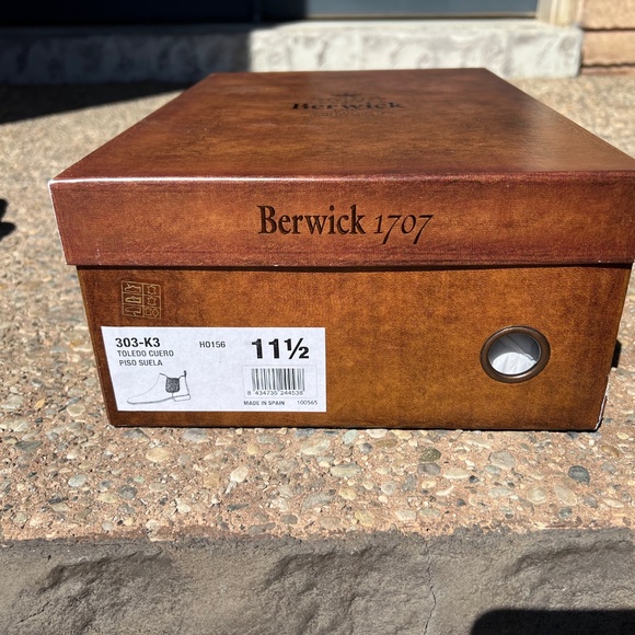 Berwick 1707 Chelsea Boots UK 11.5 w/ Shoe Trees - Picture 6 of 10